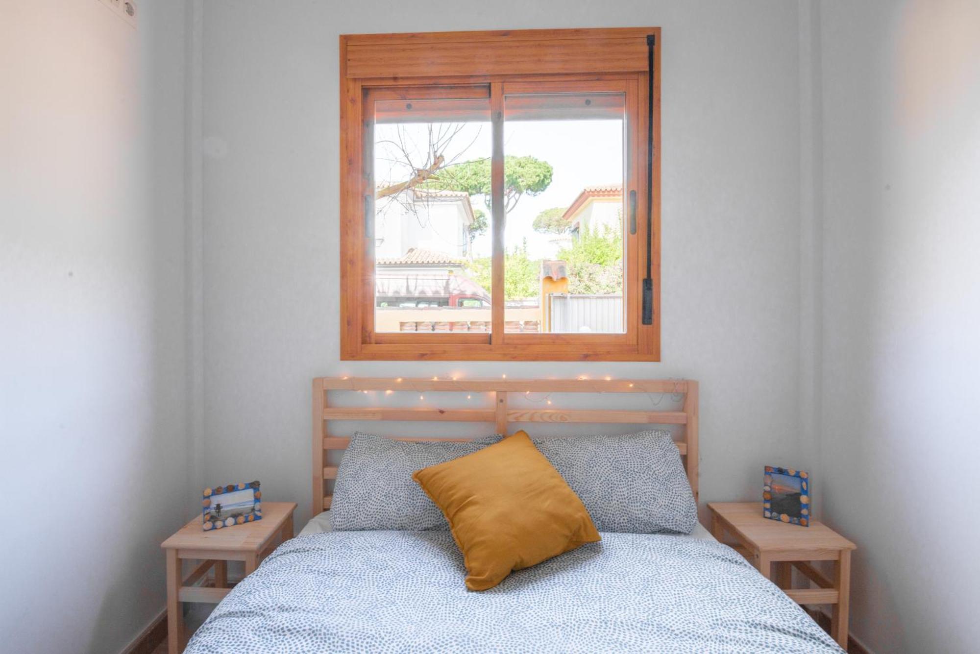 Namawa Surfhouse Vandrarhem Chiclana de la Frontera Exteriör bild