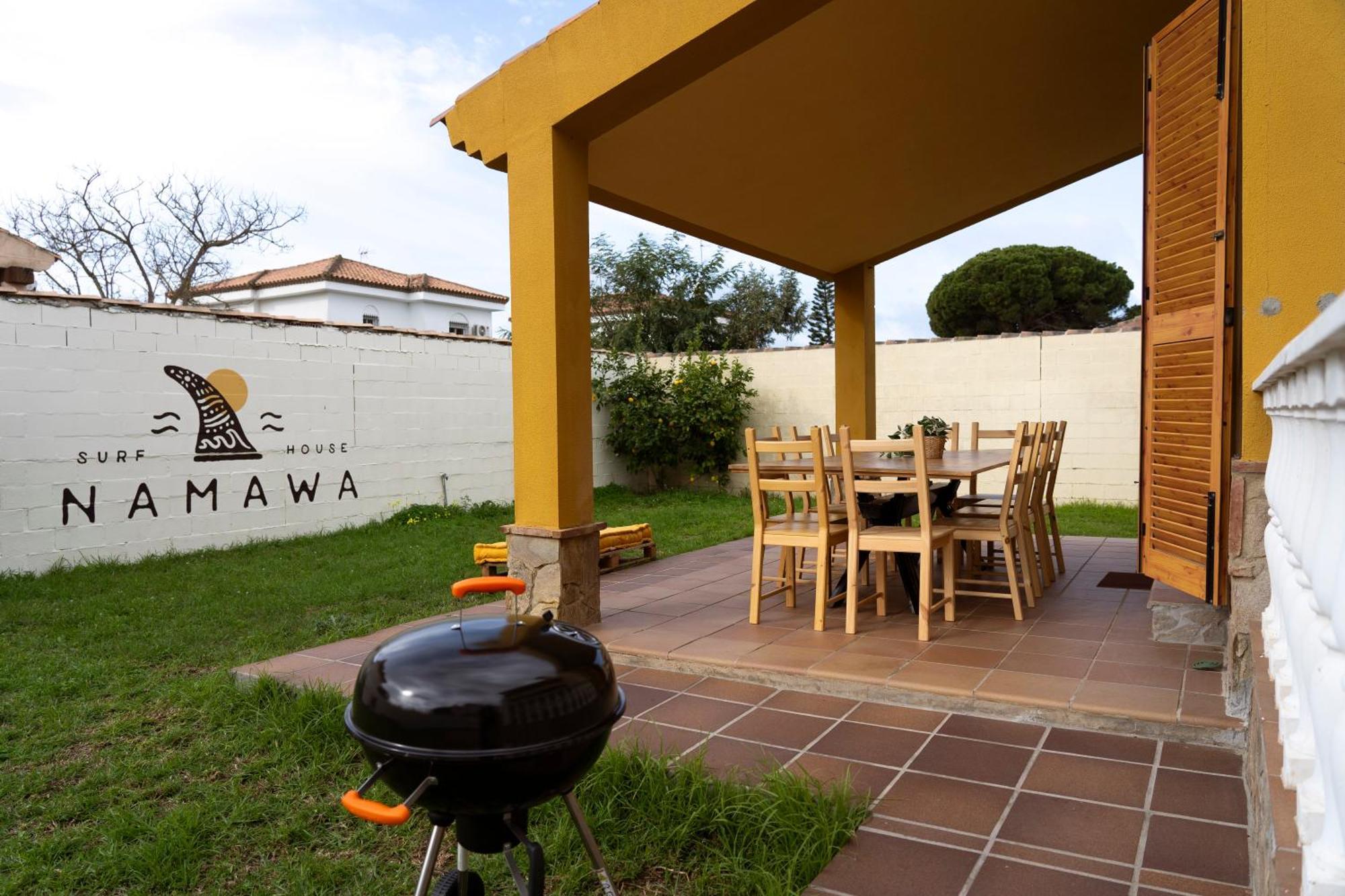 Namawa Surfhouse Vandrarhem Chiclana de la Frontera Exteriör bild