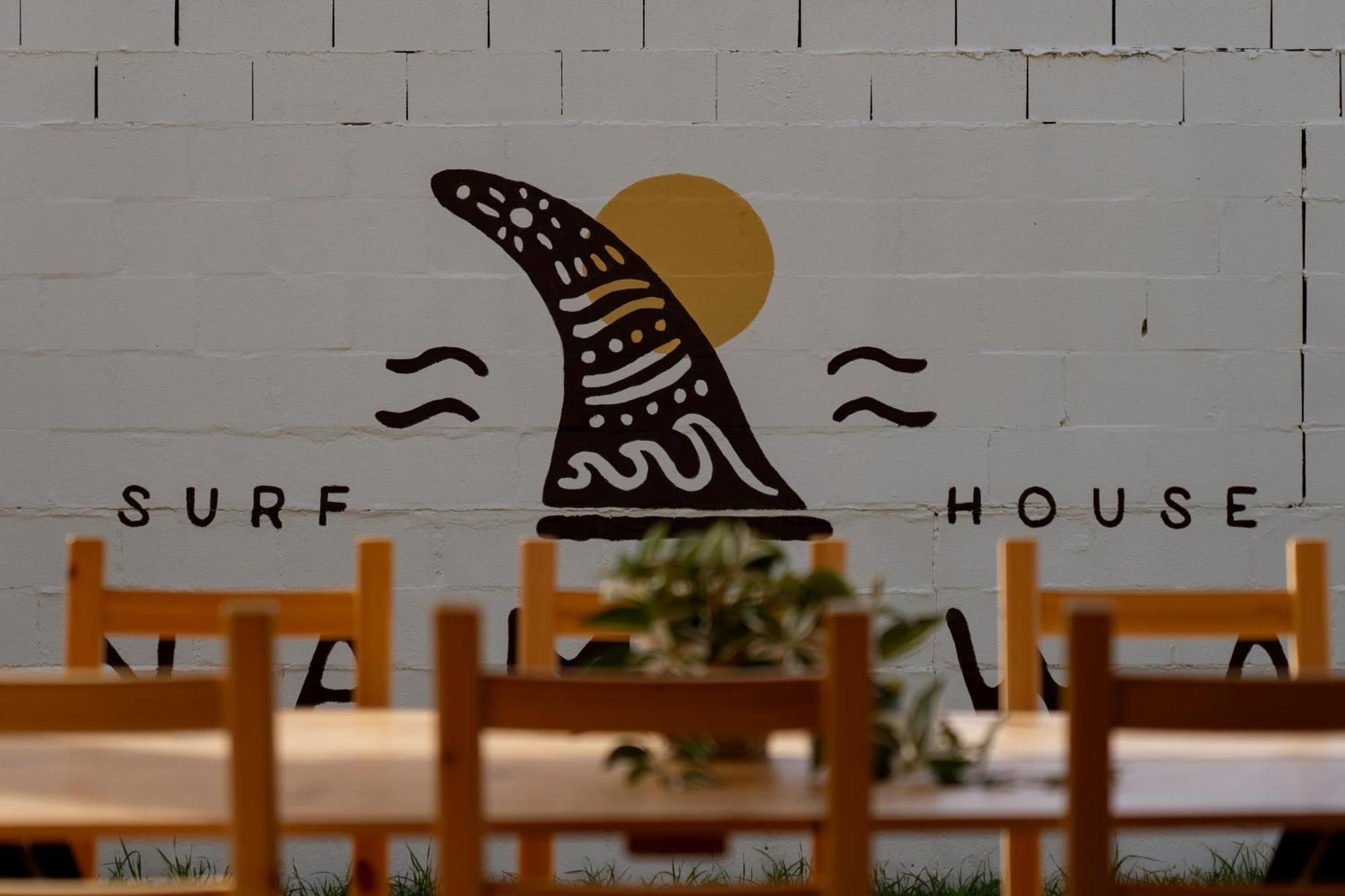 Namawa Surfhouse Vandrarhem Chiclana de la Frontera Exteriör bild